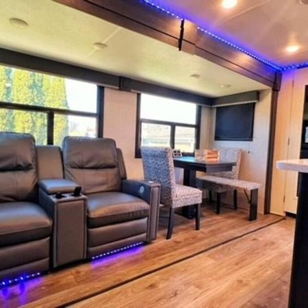 Luxury Glamping Near Idaho Event Center In Nampa Apartment Bagian luar foto
