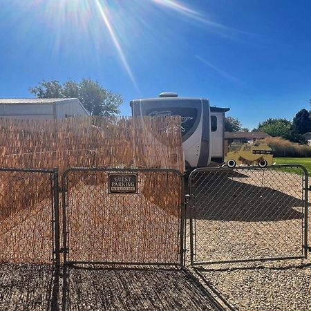 Luxury Glamping Near Idaho Event Center In Nampa Apartment Bagian luar foto