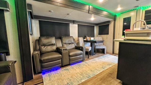 Luxury Glamping Near Idaho Event Center In Nampa Apartment Bagian luar foto